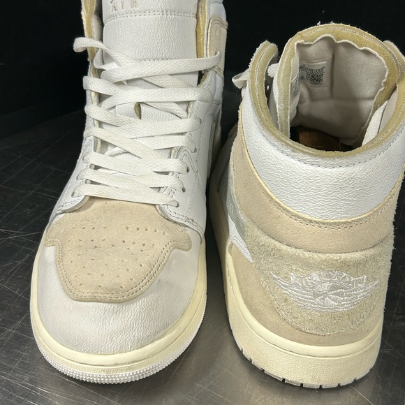 Nike Air Jordan 1 Retro Size 11 Men - Picture 10 of 12